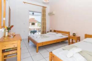 Zante Nest Studios & Apartments, Alikanas