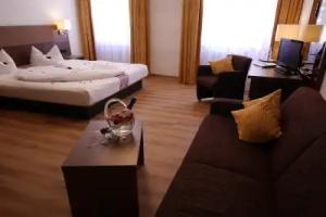 Romantica Hotel Blauer Hecht, Dinkelsbuhl