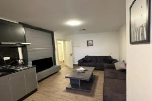 Charming Apartment at Center, Amman