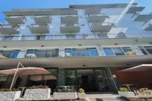 Lively Hotel, Casablanca