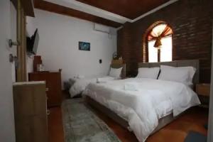 Hotel Buzi, Berat