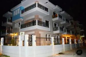 Skiathos Somnia, Skiathos Town