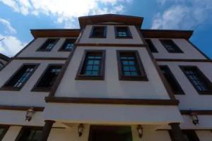 Zağnos Paşa Konaklari, Trabzon