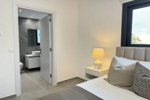 Phaedrus Living White Hills Suites City View, Nicosia