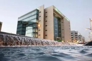 Ibis Styles Dubai Jumeira, Dubai