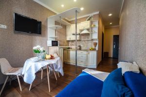 LetoApart (LetoApart) on Engels Street 95-256, Novorossijsk