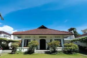 Clemmie Huis, Yogyakarta