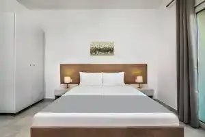 Nikiforos Village, Hanioti