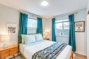 Close to Downtown & Parks: Modern Home Tourist base, Anchorage