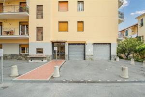 Miriam Sweet Home Apartments, Arma di Taggia