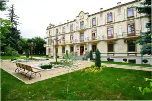 Sanatorij Rossija  NKF FGBU «RNTs MRiK» Minzdrava Rossii, Essentuki