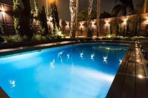 Beautiful Villa - Swimming Pool - 6 Bedrooms #H3, Herzliya