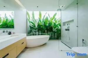 Brand New Asherah Pool Villa next to Bangtao Beach VVPHU52, Thalang
