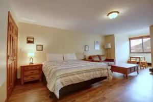 Village Square 535, Frisco