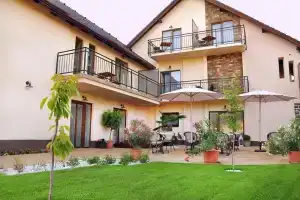 Barackvirág Apartmanház, Tihany