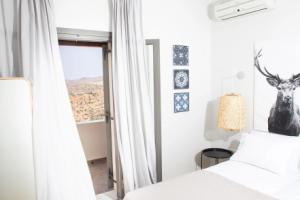 YoUtopia Hotel, Ios Chora