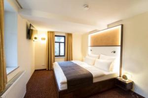 Hotel Goldener Hirsch, Suhl