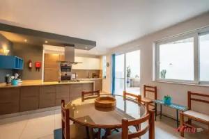 The Holiday Home Where Art Lives, Qawra