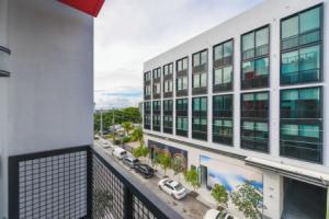 1BR Condo wRooftop Pool at Wynwood Apartments, Miami