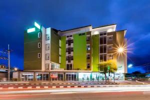 Je t'aime Hotel, Trang