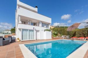 Villa in With Pool and Beach Views, Blanes