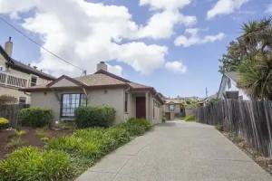Beautiful 2 Bedroom Detached Apartment, Walk to Downtown and Fishermans Wharf, Monterey