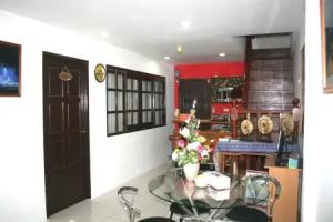 Summer Breeze Inn Hotel, Phuket Town