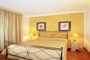 Palazzo Gamba Apartments Al Duomo, Florence