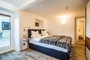 Waldhotel Fletschhorn - Panoramic Retreat in Saas Fee, Saas Fee