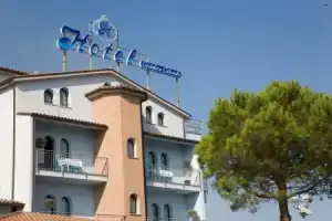 Hotel Cristoforo Colombo, Osimo