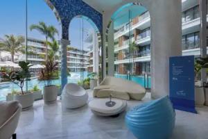 Kora Beachfront Suite by TropicLook Apartments, Layan Beach