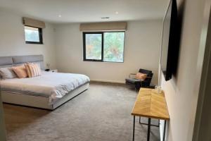 Bayside 4 bed in Sandringham w Spa and Sunset Views Hotel, Melbourne