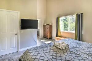 Mtn View Escape ~ 15 Mi to Downtown Hotel, Anchorage