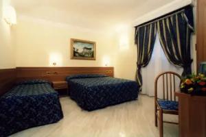Hotel Magic, Rome