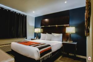 Coyote South, Santa Fe