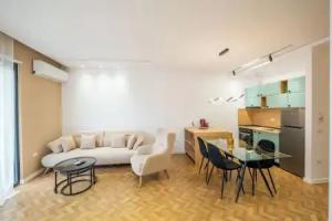 Tirent Apartment-Modern 1-Bedroom Stay Near Liqeni i Thatë, Tirana