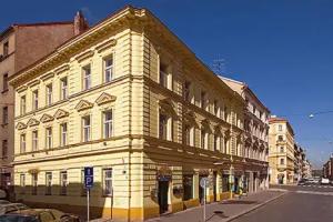 Apartment Amandment, Prague