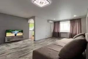 Apartments on Maysky proezd 15, Orenburg