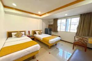 Hotel Parklane, Mumbai