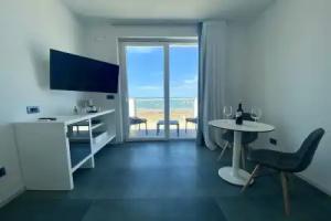 Marina Bay Luxury Rooms, Peschici