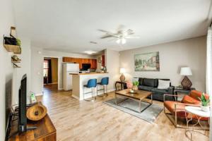 Universities, Parks & More: Getaway in Apartments, Tallahassee