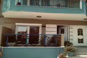 Minimal & cozy ΣΤΟΥΝΤΙΟ ΜΕ ΔΩΡΕΑΝ ΧΩΡΟ ΣΤΑΘΜΕΥΣΗΣ Apartments, Kavala