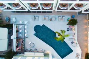 Flisvos Royal Tolo, Tolo