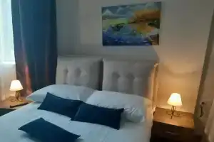 Hotel Usce, Chabats