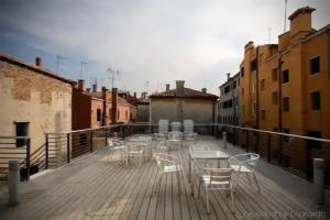 Ca' Pozzo Inn, Venice