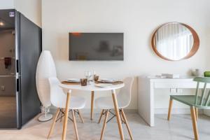 Charming Studio Escape With City View, Dubai
