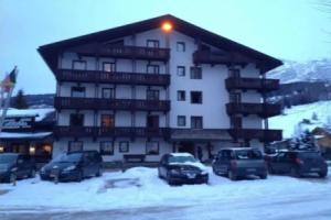 Appartamento 5 persone nel cuore delle dolomiti Residence Astoria Apartments, La Villa