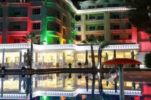 Fafa Premium Hotel, Golem