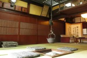 Shitanda, Takayama