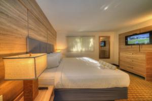 Club Lux Resort By the Beach, Boca Raton